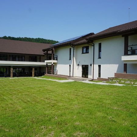 Pensiunea Patru Anotimpuri Sasca Romana Exterior foto